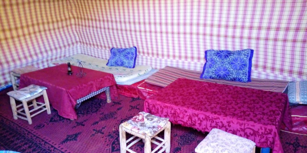 Готель Sahara Camel Tours Camp Мерзуга Екстер'єр фото