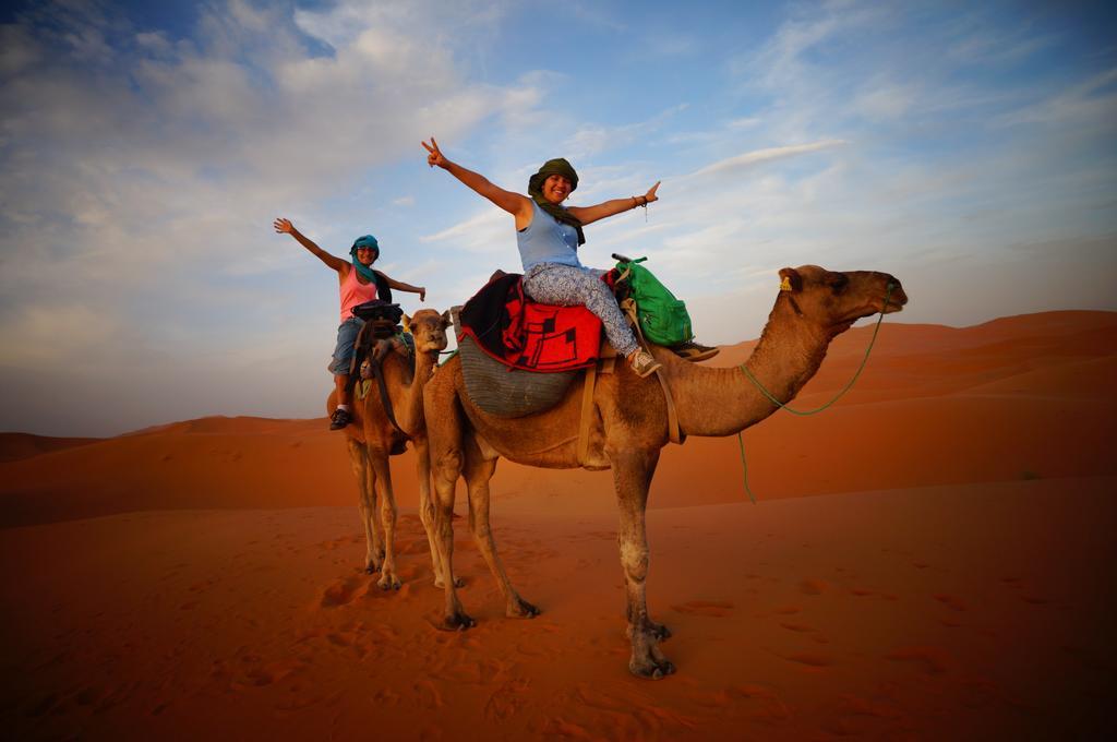 Готель Sahara Camel Tours Camp Мерзуга Номер фото