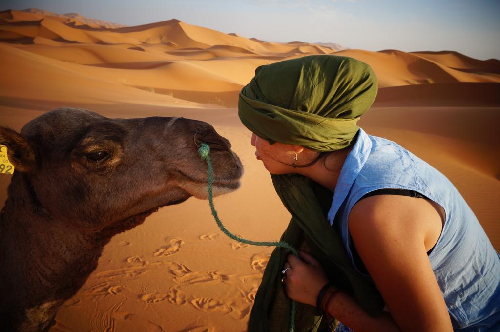 Готель Sahara Camel Tours Camp Мерзуга Номер фото