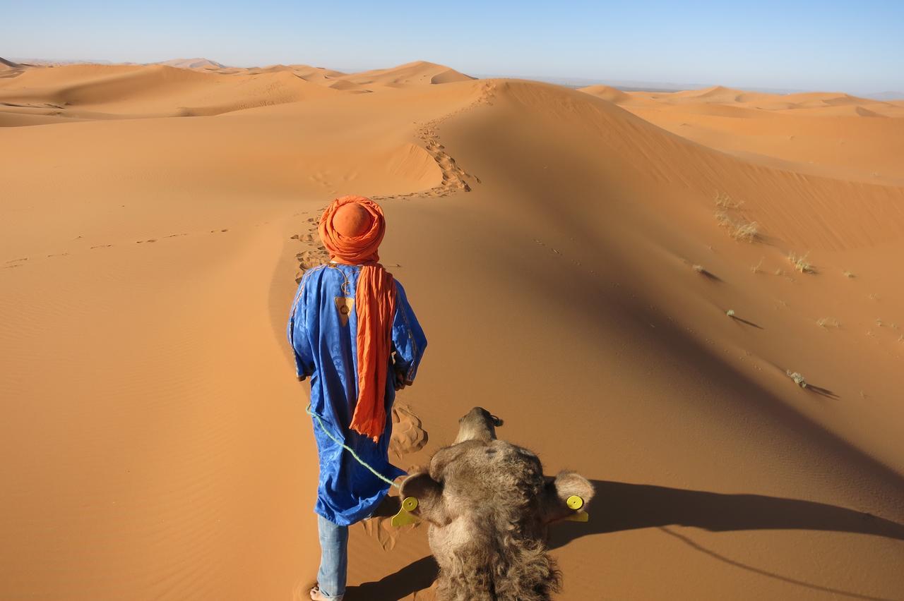 Готель Sahara Camel Tours Camp Мерзуга Екстер'єр фото