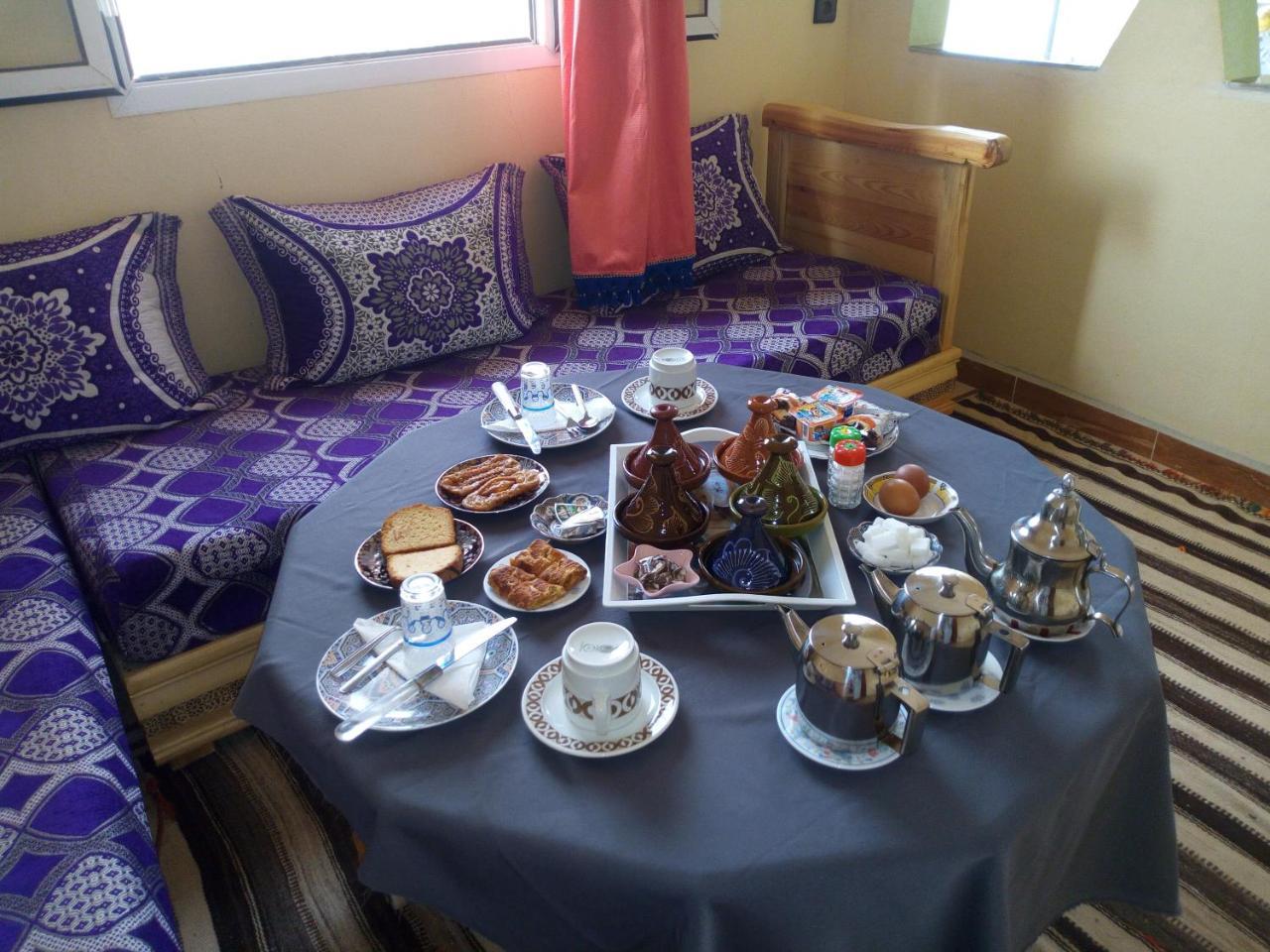 Готель Sahara Camel Tours Camp Мерзуга Екстер'єр фото