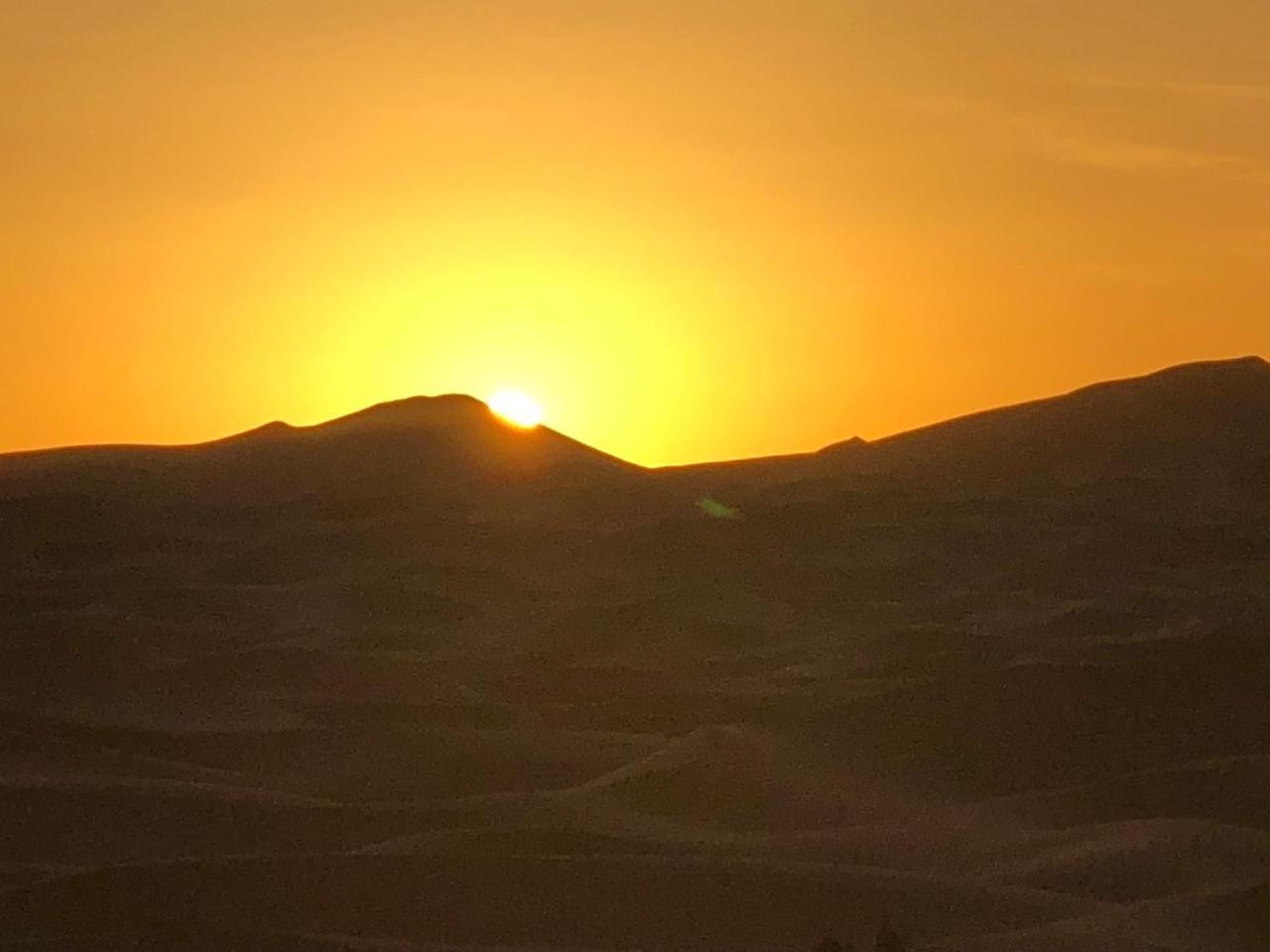 Готель Sahara Camel Tours Camp Мерзуга Екстер'єр фото