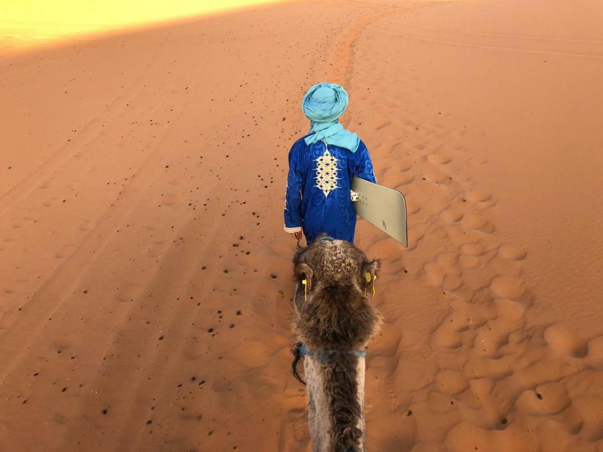 Готель Sahara Camel Tours Camp Мерзуга Екстер'єр фото