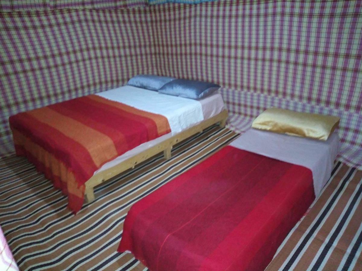 Готель Sahara Camel Tours Camp Мерзуга Екстер'єр фото